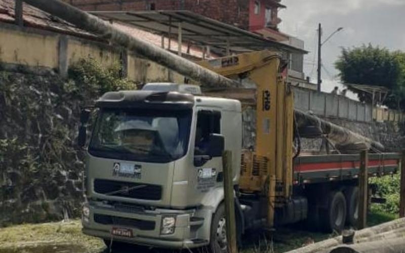 Transporte de equipamentos e peças